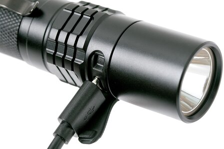 Fenix UC35 V2.0 Oplaadbare LED-zaklamp met 1000 lumen