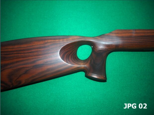 Blaser R93 thumbhole kolf